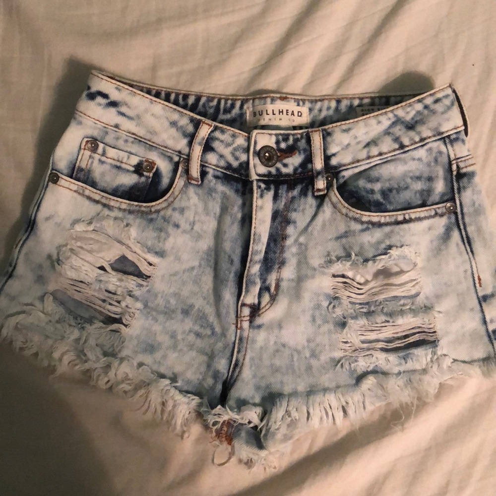 Bullhead jean shorts